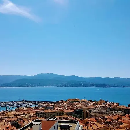 La Terrasse شقة