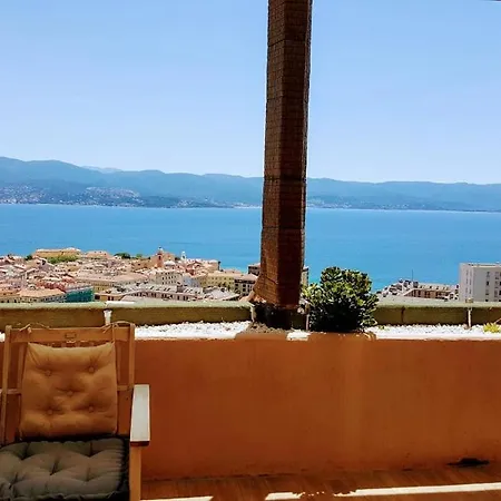 La Terrasse